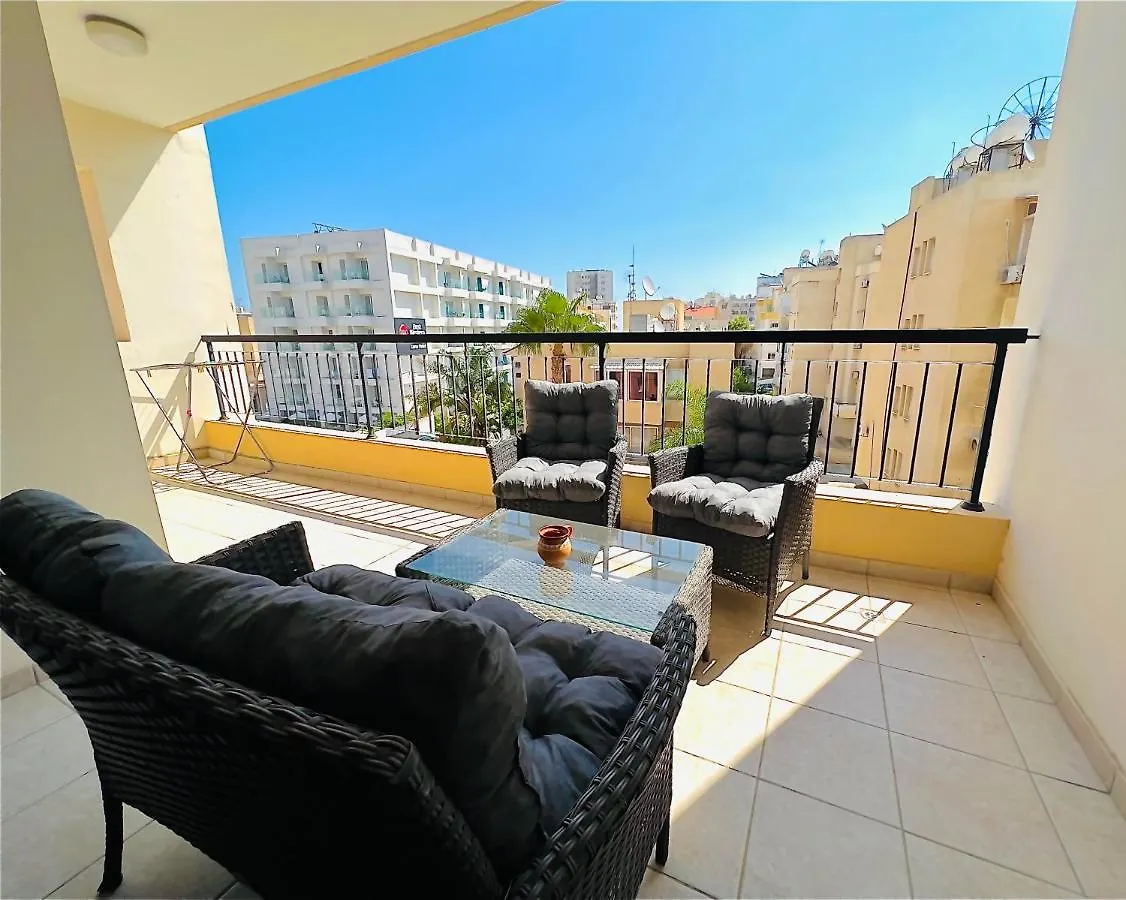 Mackenzie Apartment 301 Larnaca 0*,